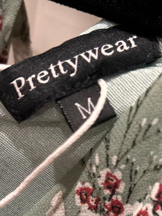 Prettywear Sage Green Floral Dress - Picture 11 of 12